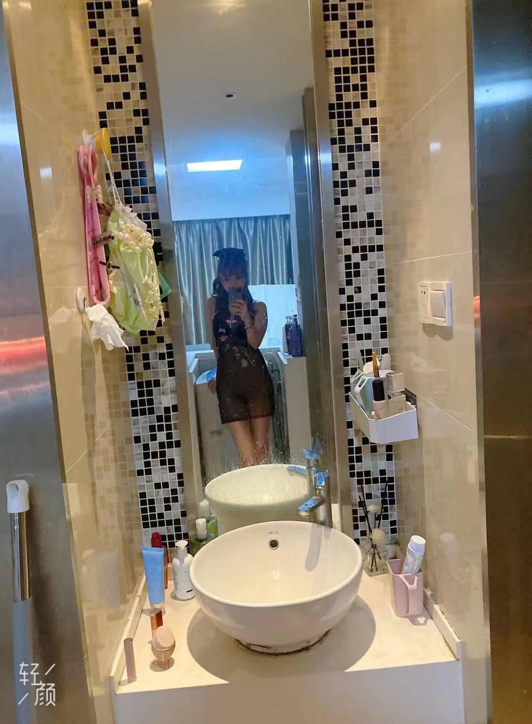 西湖漂亮的小玉儿